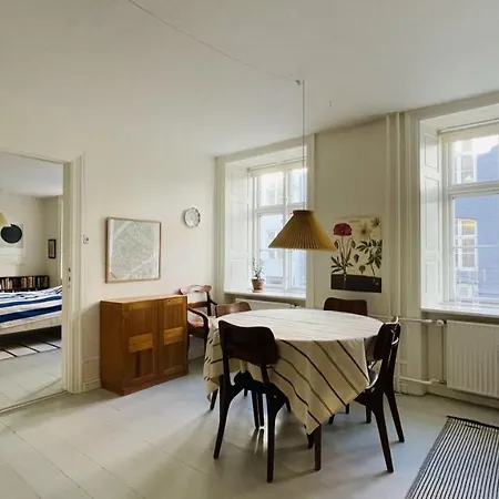 Apartmentincopenhagen 1552 *