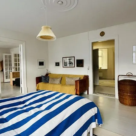 Apartmentincopenhagen 1552 *